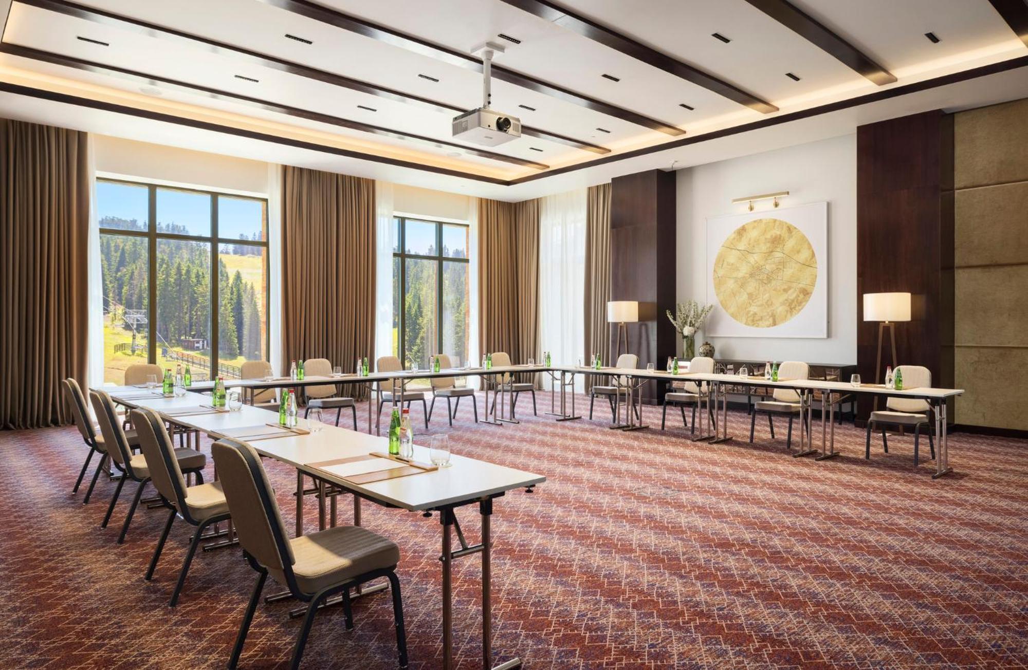 Viceroy Kopaonik Serbia Buitenkant foto Meeting room